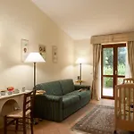 Selva Candida فندق 3*